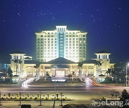 Grand View Hotel Дунгуань Екстер'єр фото