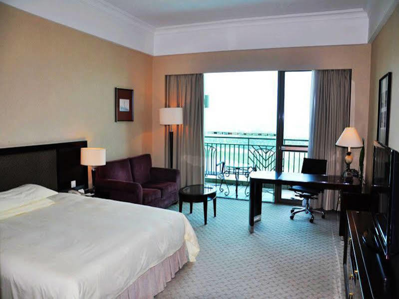Grand View Hotel Дунгуань Екстер'єр фото